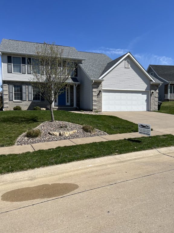 asphalt shingle installation