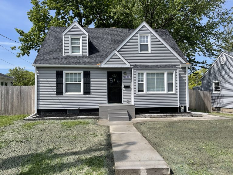 gray siding installation